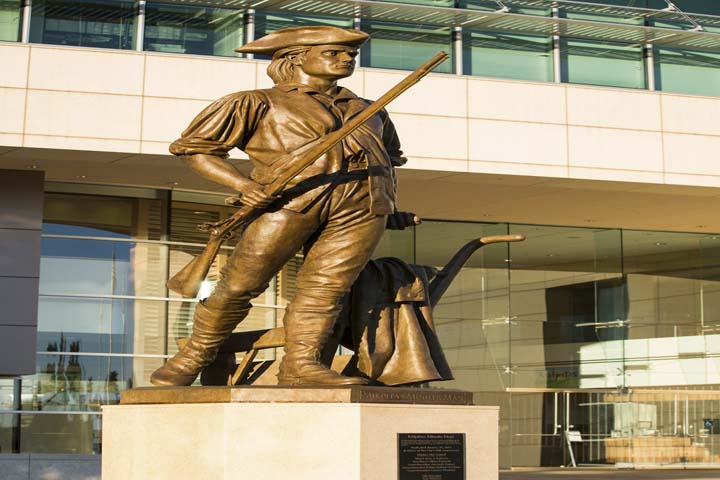 Milpitas Minute Man Sculpture (Cropped)